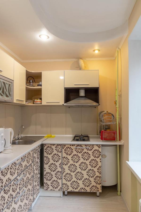 112 Вулиця Велика Васильківська Kyiv Exterior photo